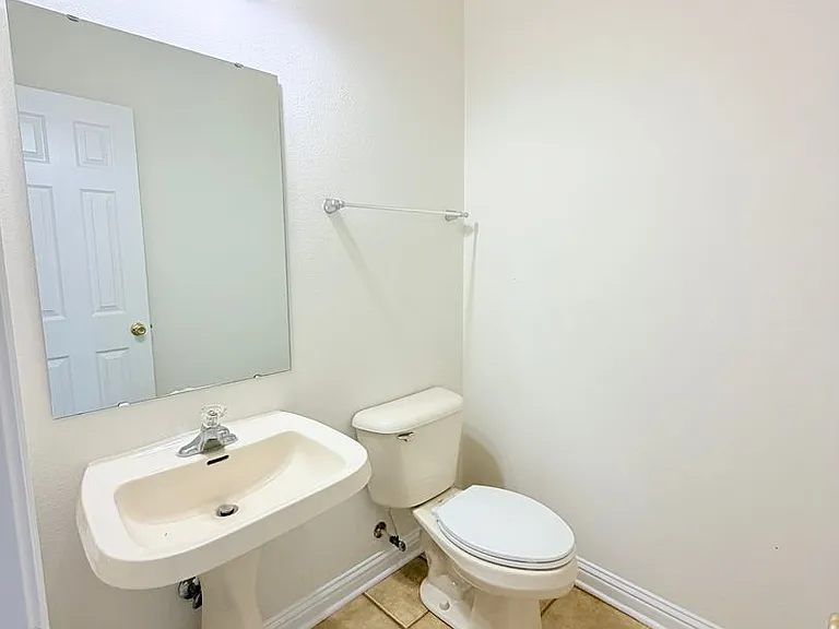 2946 Heirloom Ln — Photo 21