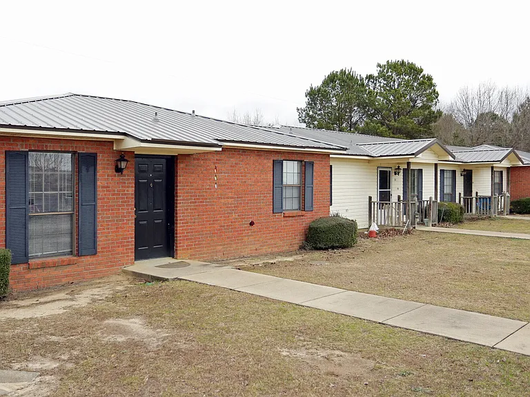 1 Rosewood Ln — Photo 4