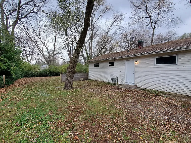 3330 Laurel St — Photo 5