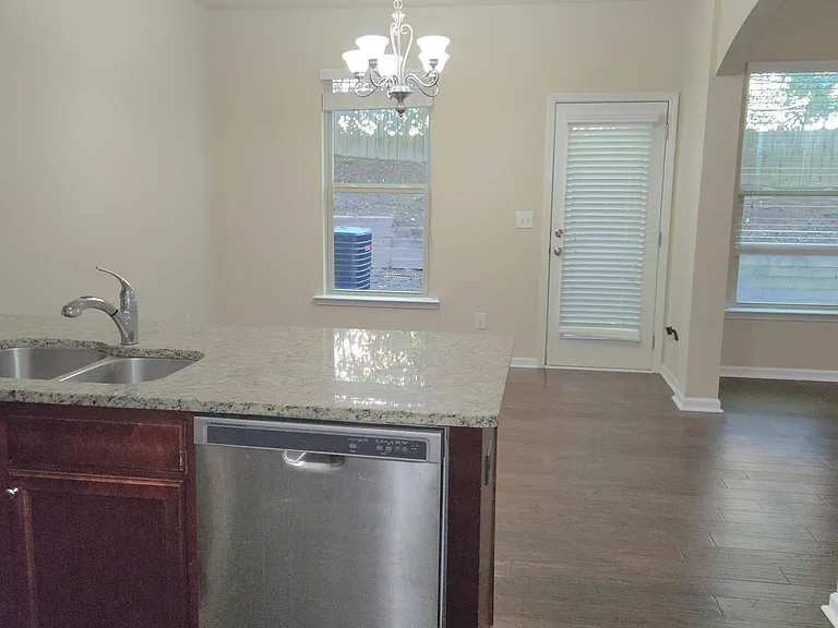 3524 Castleberry Village Cir — Photo 34
