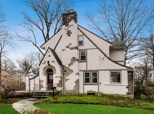 52 Valley Rd, Larchmont, NY 10538