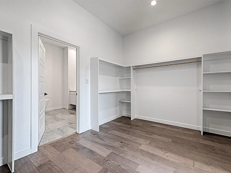 2815 Harston St — Photo 16