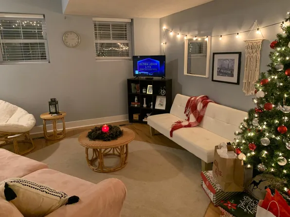 619 Literary Rd, Cleveland, OH 44113