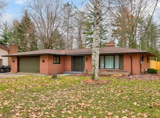 3220 Mannion Rd, Saginaw, MI 48603