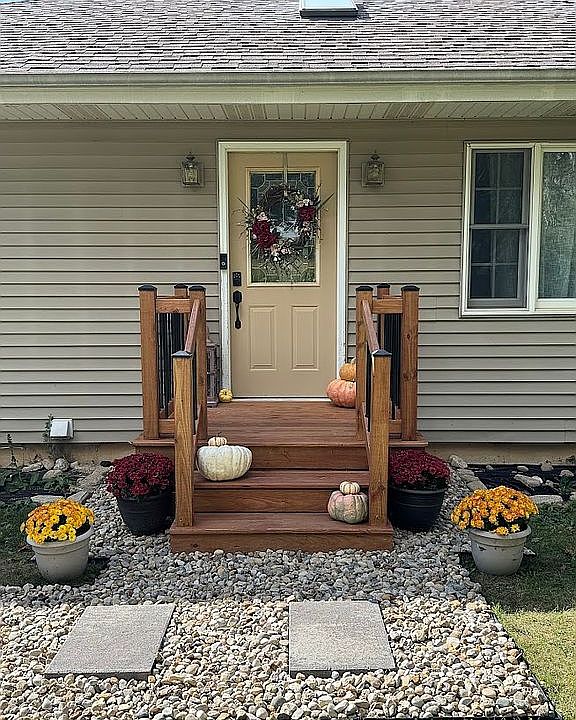 1st image of 16722 Runyon Rd