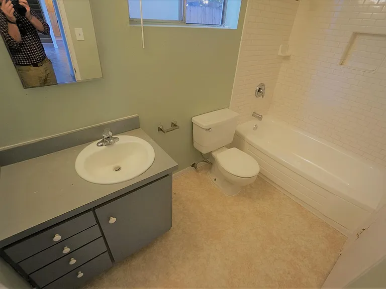 960 Nolbey St — Photo 14