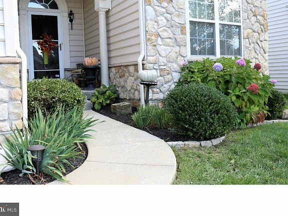 4th image of 507 Southerness Dr