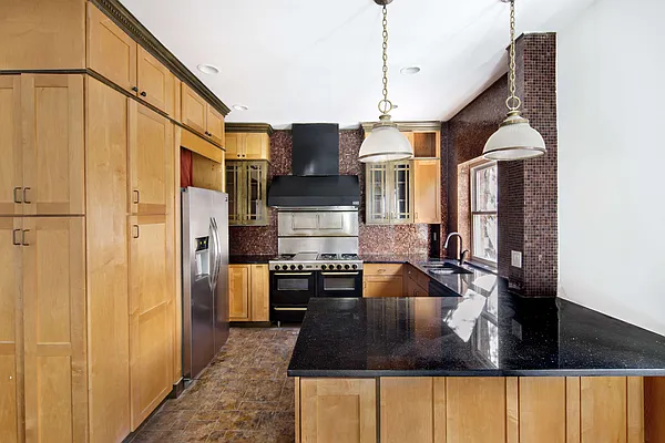 Rented by Compass | media 16