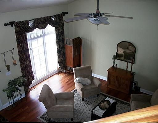 3rd image of 737 Marlpool Dr