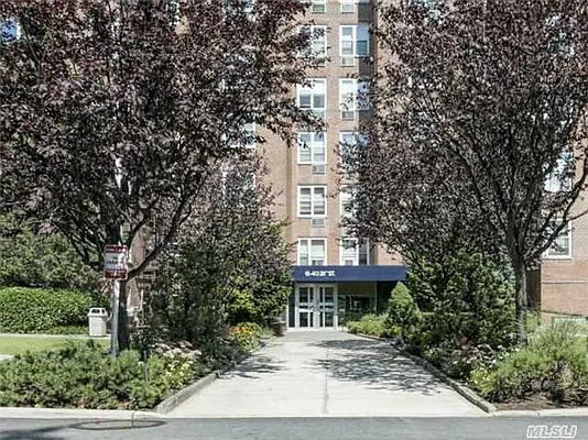 Sold by Douglas Elliman | media 40