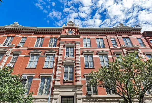 Rented by Compass | media 16