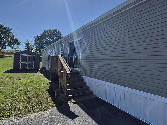 Exterior Image-1-Clayton Brookside Village