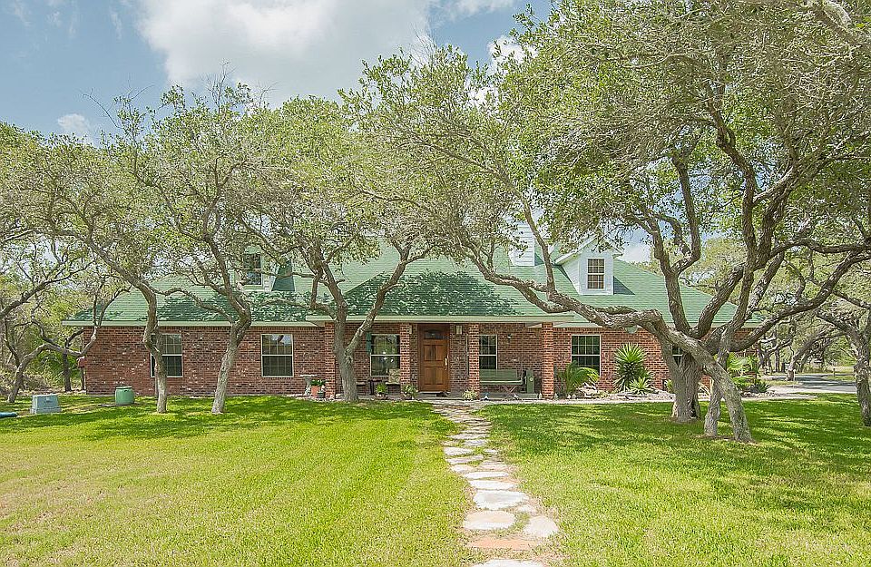 1st image of 233 Sanctuary Dr
