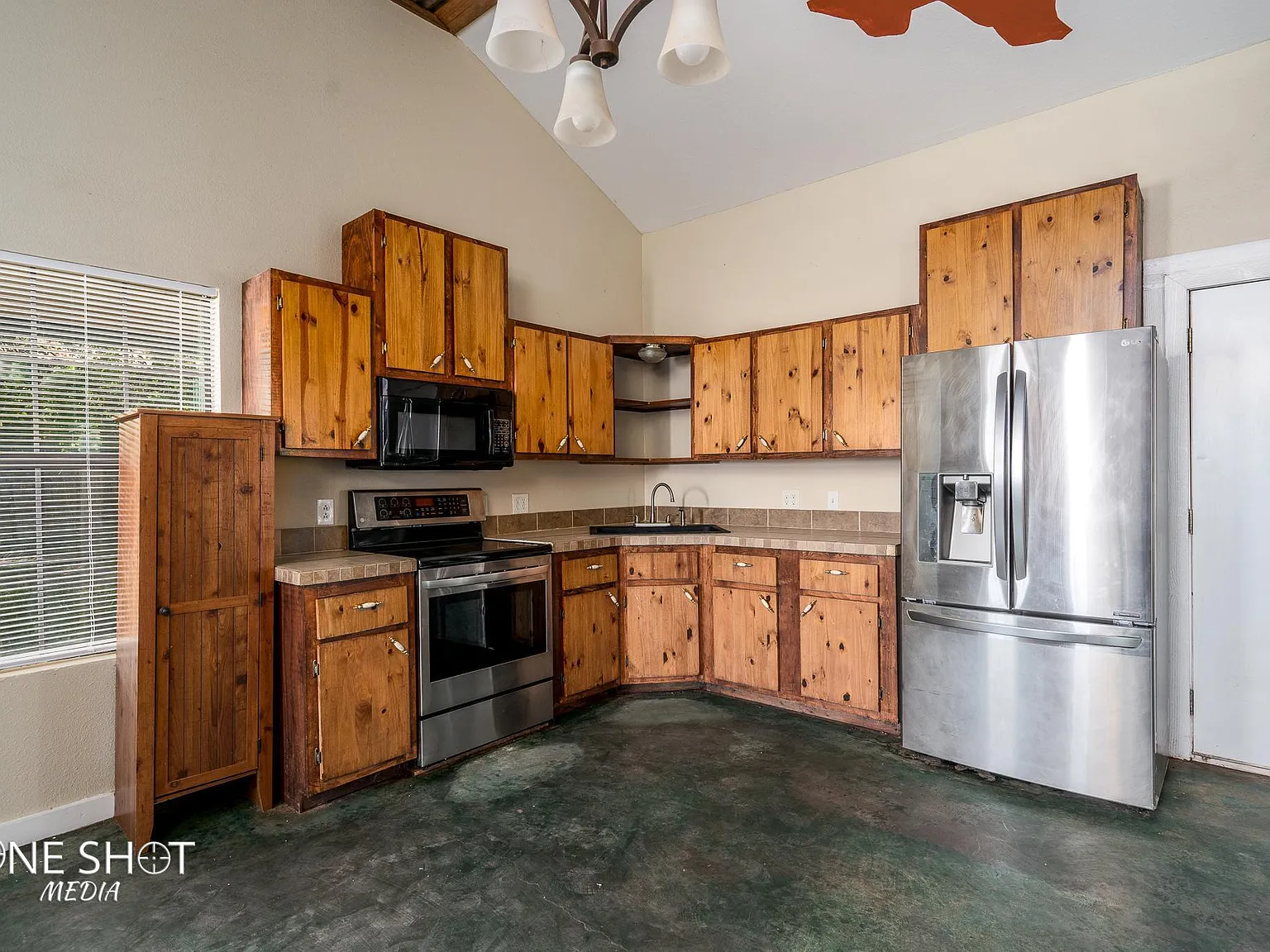 3 bed, 1650 sqft, $2,500 — Photo 3