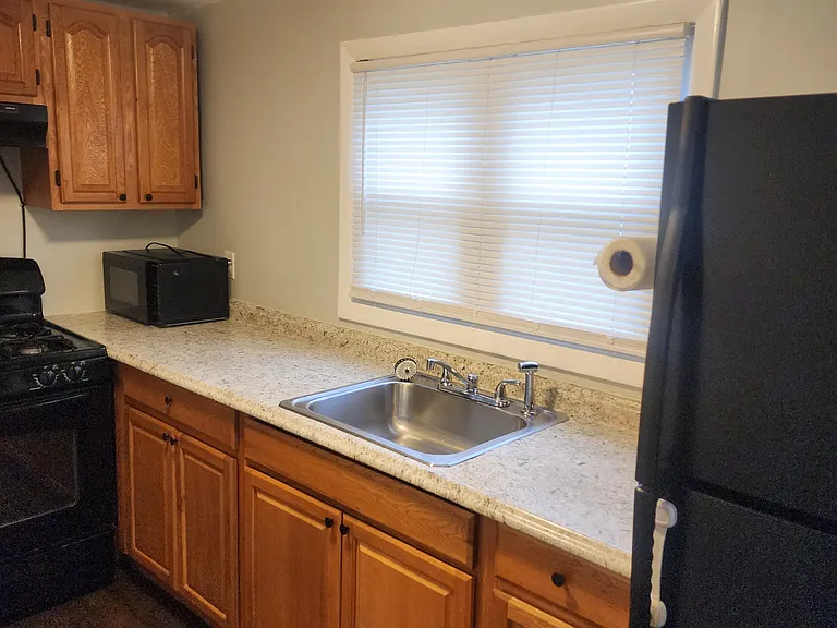 32 Grotto Ave — Photo 4