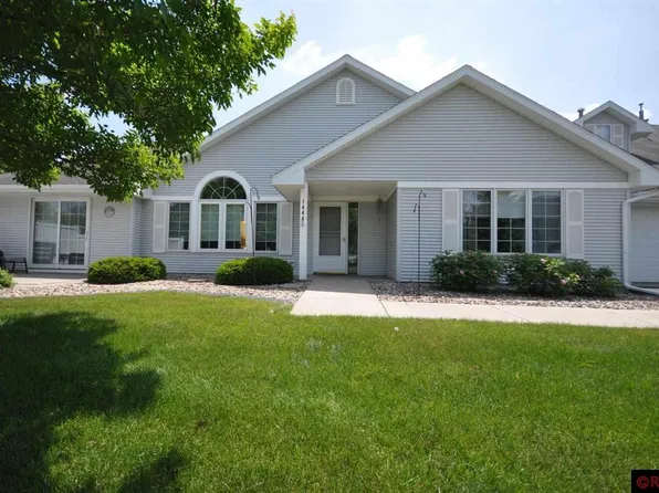 1444 Parkside Ln, North Mankato, MN 56003