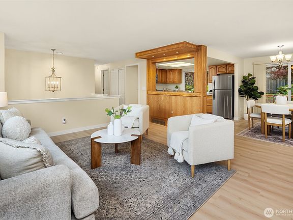 5th image of 13507 93rd Court NE