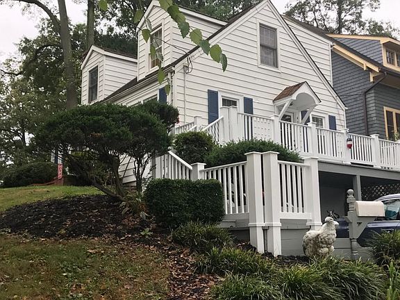 Exterior with walkway from driveway area.