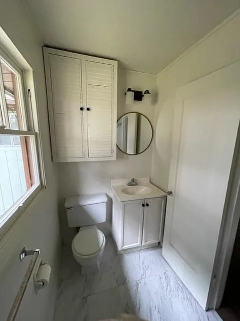 2 bed, 896 sqft, $2,100 — Photo 2