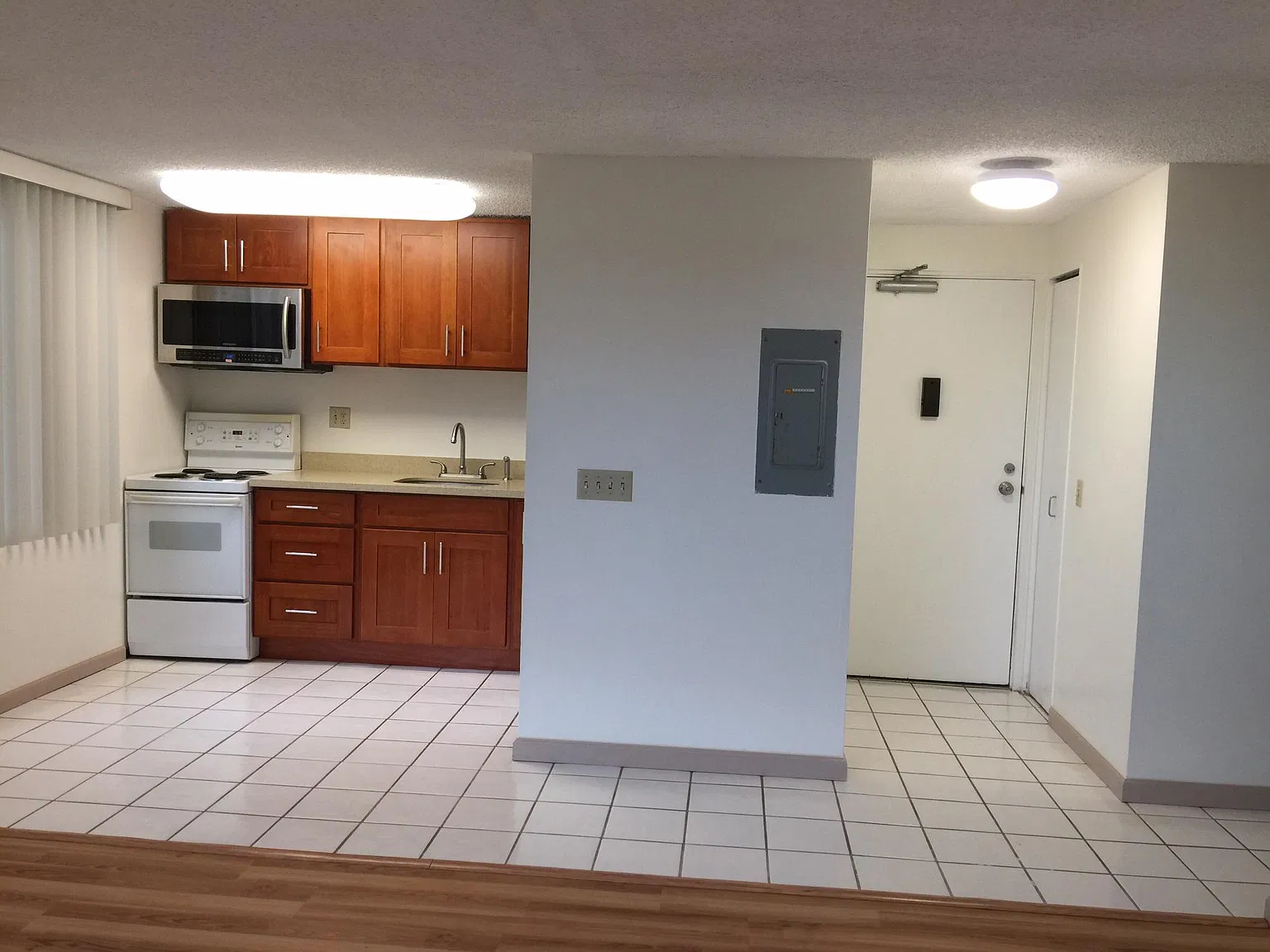 255 Huali St — Photo 3