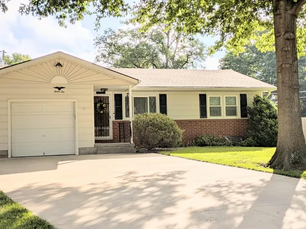 1210 Tomahawk Rd, Emporia, KS 66801