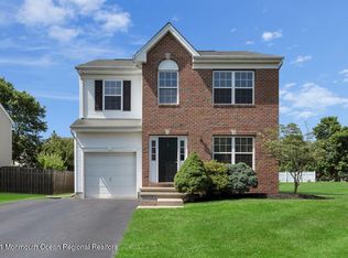 8 Coburn Rd, Pennington, NJ 08534