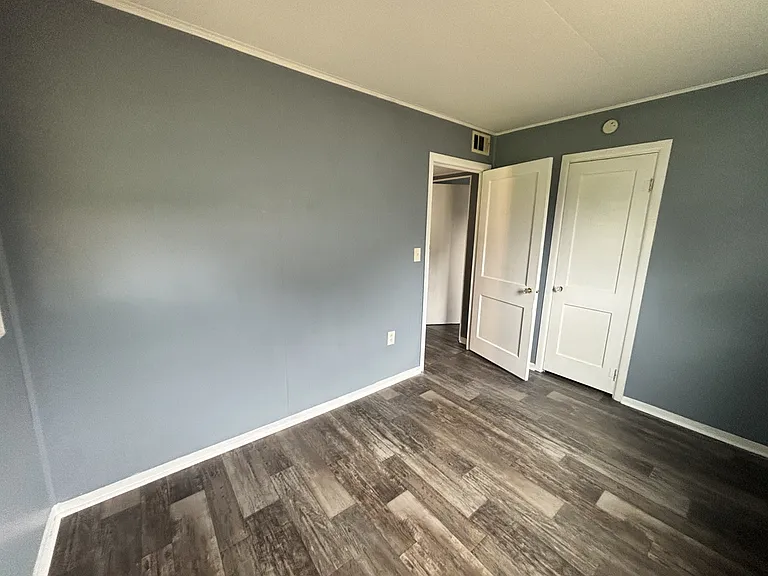 2321 Harmont Ave NE — Photo 6