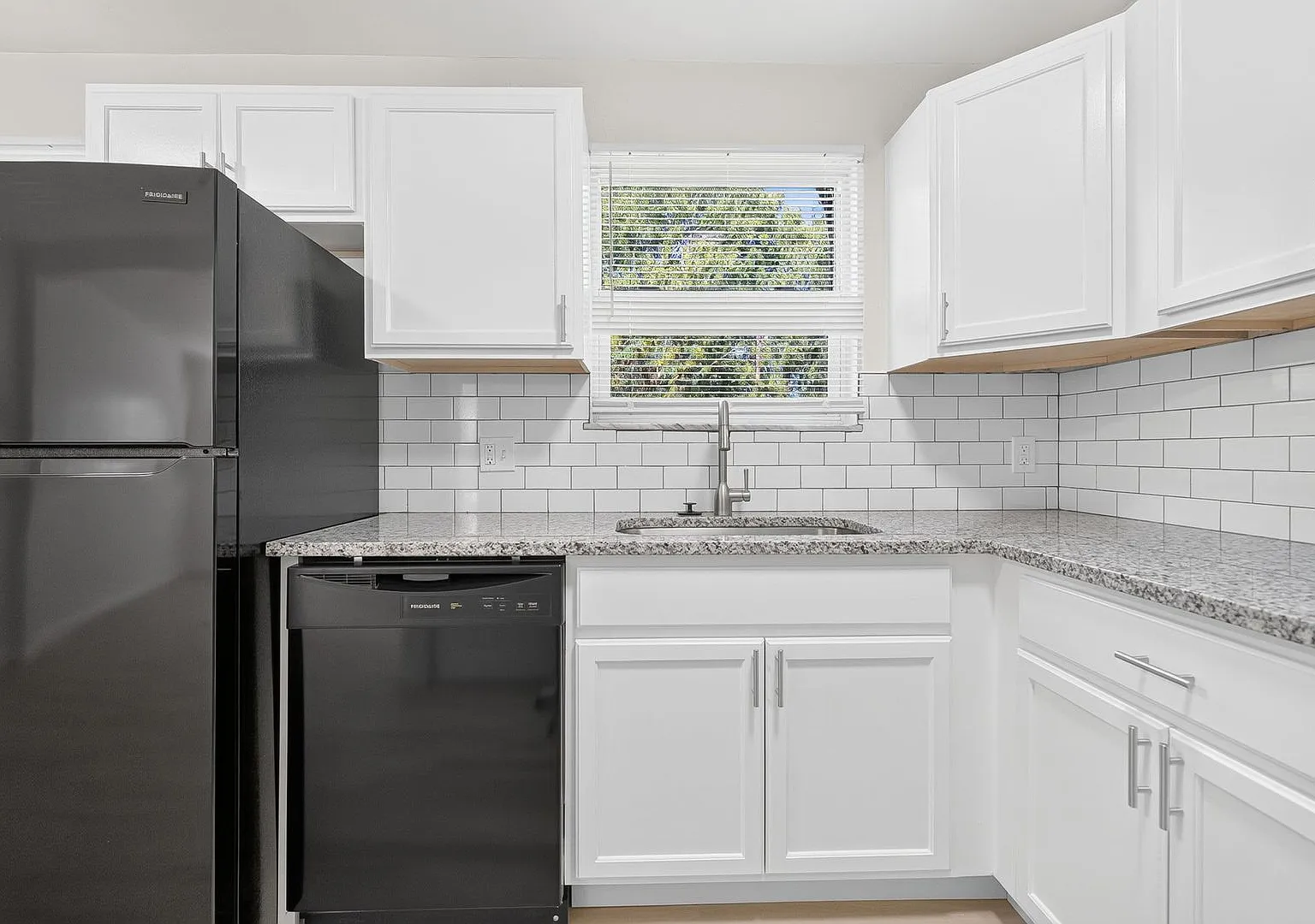 Updated 4 Bedroom Home - Available Now! — Photo 4