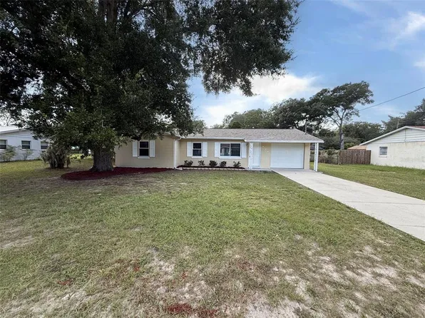904 HICKORY AVENUE, FRUITLAND PARK, FL 34731