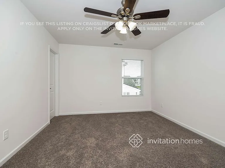 3810 Lantern Ln — Photo 13