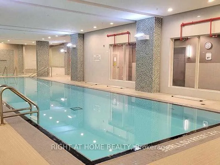 75 Norman Bethune Ave #221 — Photo 13