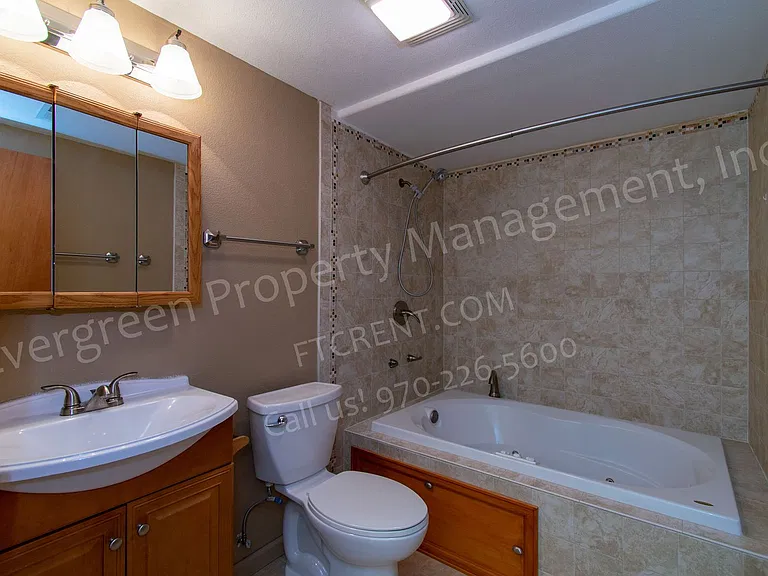 2302 Turquoise St — Photo 21