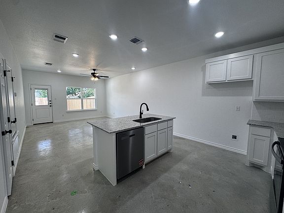 2nd image of 209 Elbert Ln #A