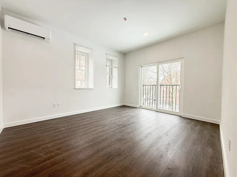 71 Perrin St #1 — Photo 11