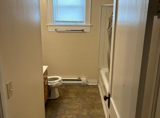 111 3rd St NE #2, Pulaski, VA 24301