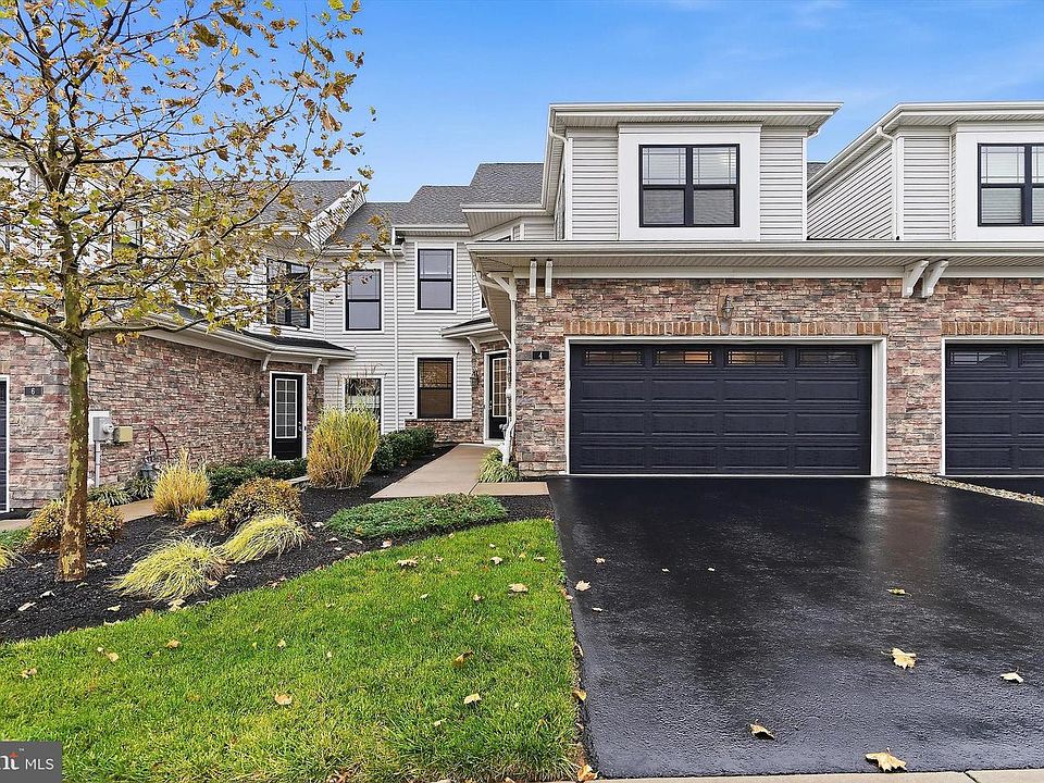 1st image of 4 Dogleg Ln