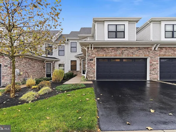 4 Dogleg Ln, Lawrenceville, NJ 08648