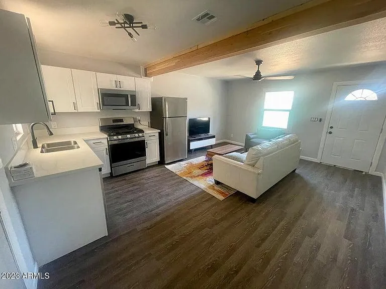 1808 E Yale St #3 — Photo 3