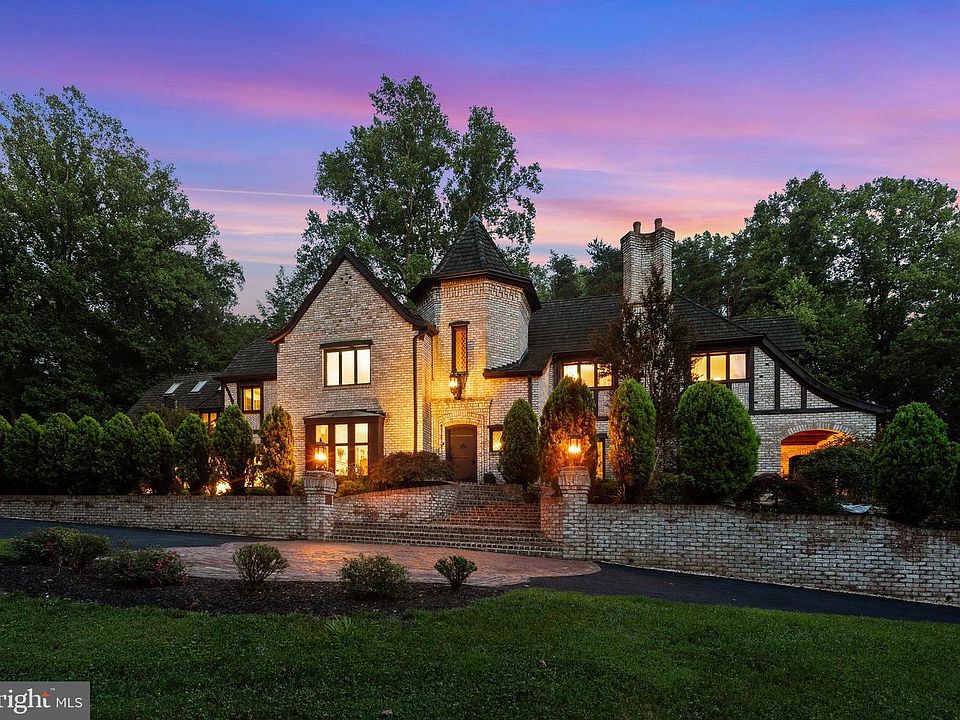 1st image of 10217 Cedar Pond Dr