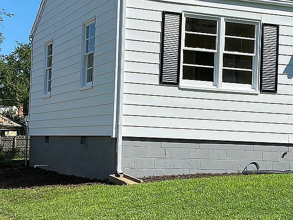 3rd image of 414 Bradsher Ave