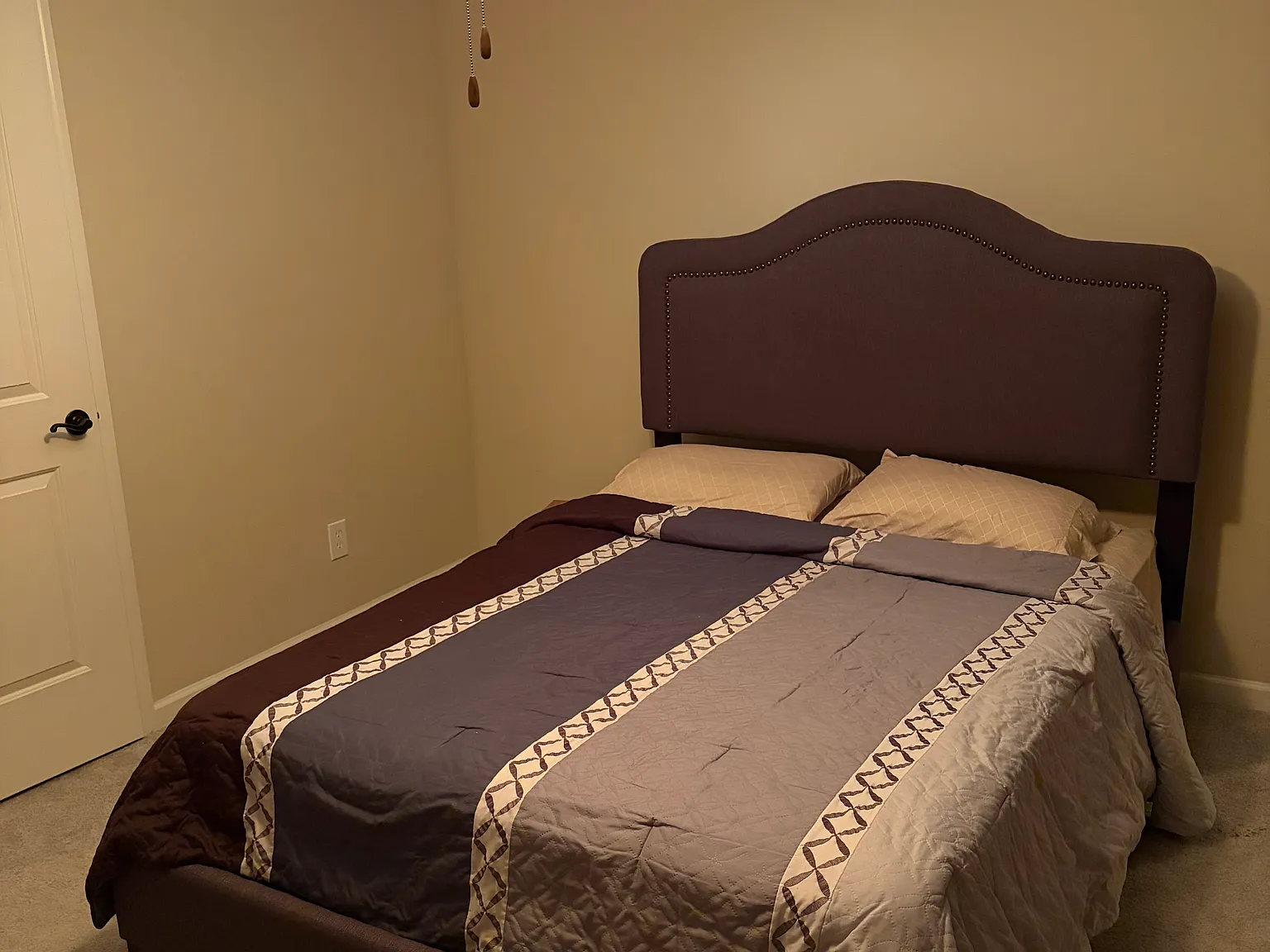 3 bed, 1898 sqft, $750 — Photo 1