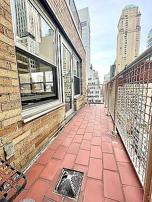 1st image of 80 Park Ave APT 18G
