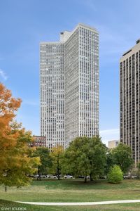2626 N Lakeview Ave APT 3112, Chicago, IL, 60614