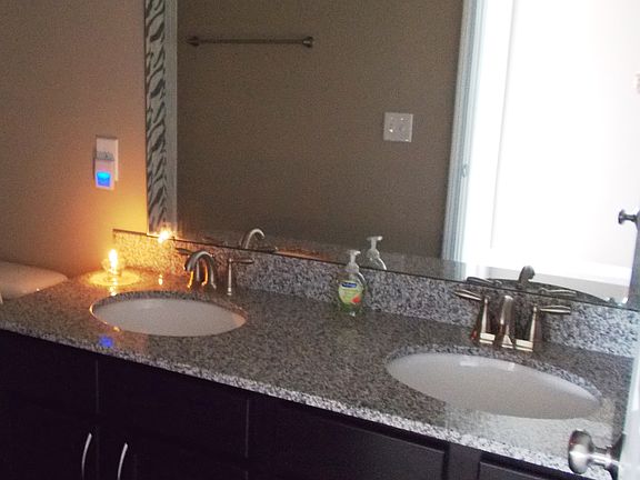 3rd image of 15876 Chapel Park Dr E
