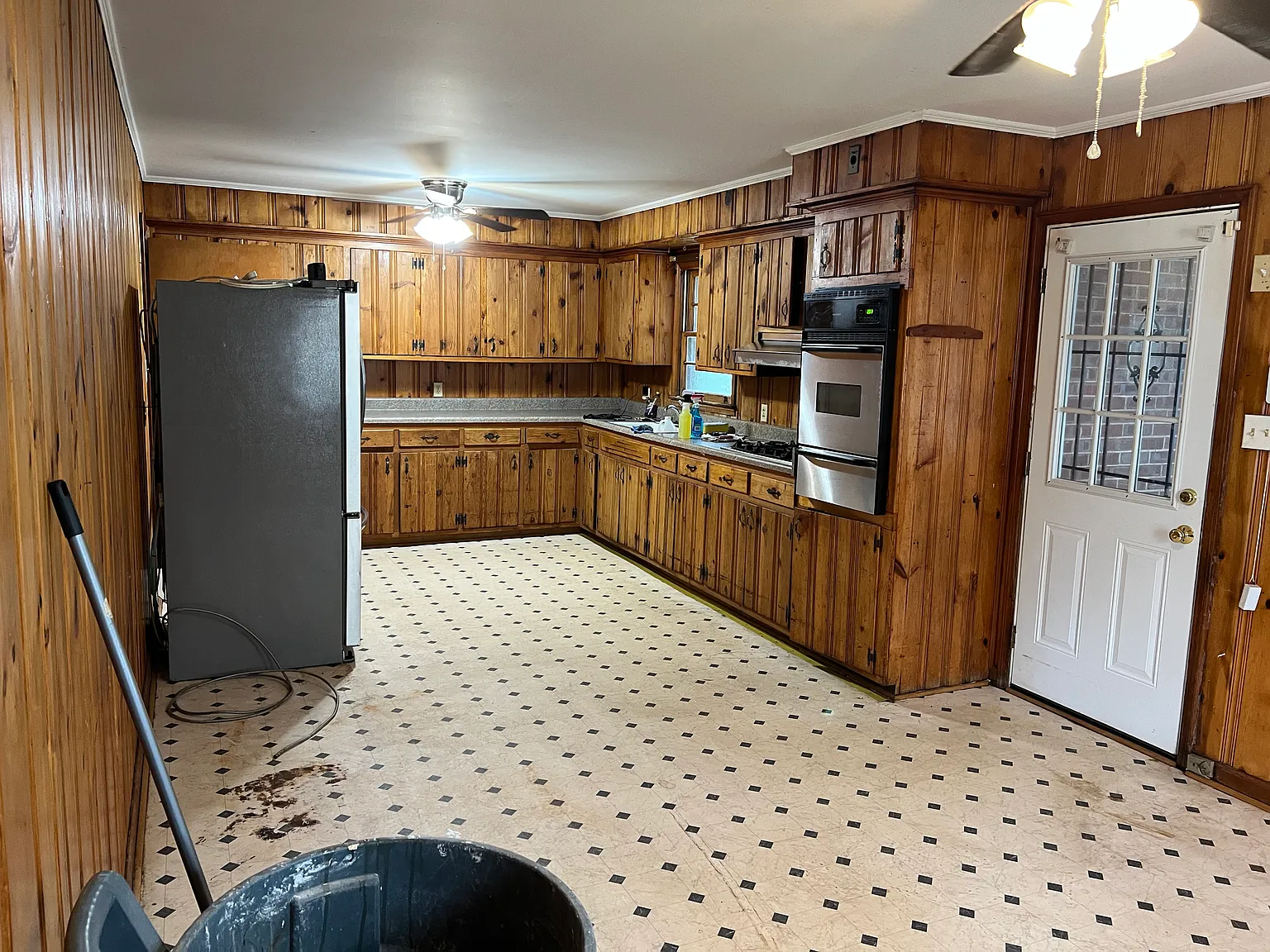 3 bed, 1375 sqft, $1,300 — Photo 3