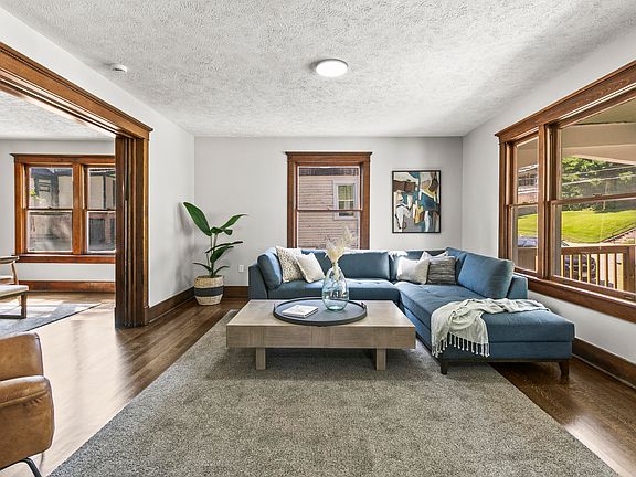 3rd image of 167 Glen Ave