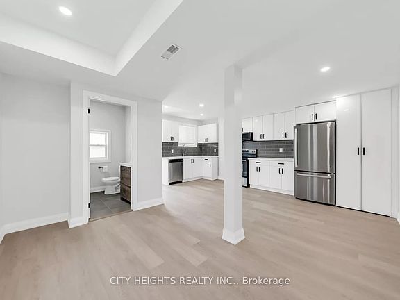 4th image of 124 Church St #1