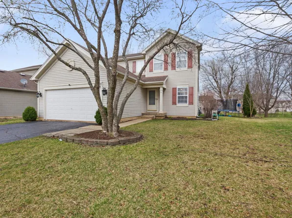 75 Woodland Park Cir, Gilberts, IL 60136