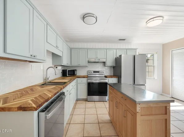 1401 Colorado Ave, Lynn Haven, FL 32444