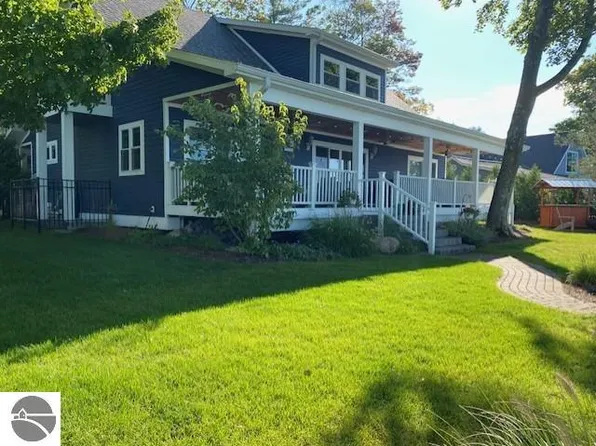 4399 N East Torch Lake Dr, Central Lake, MI 49622